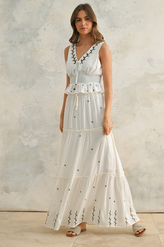 Arya Embroidered Set