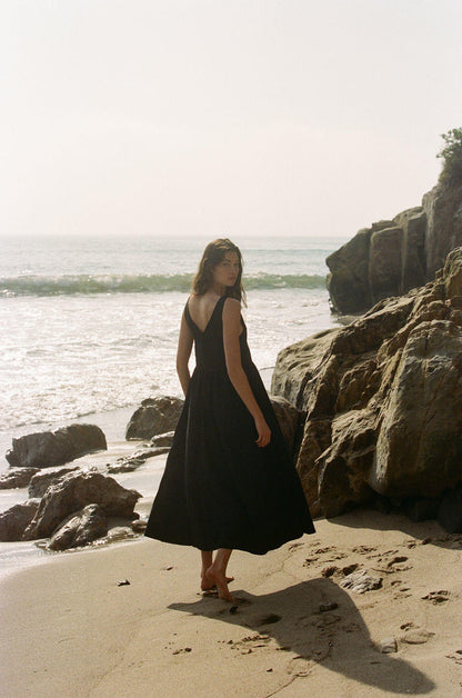 Eleonie Linen Dress in Black