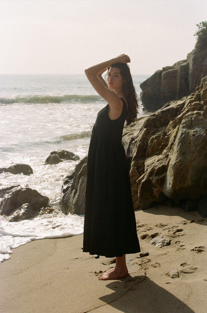 Eleonie Linen Dress in Black